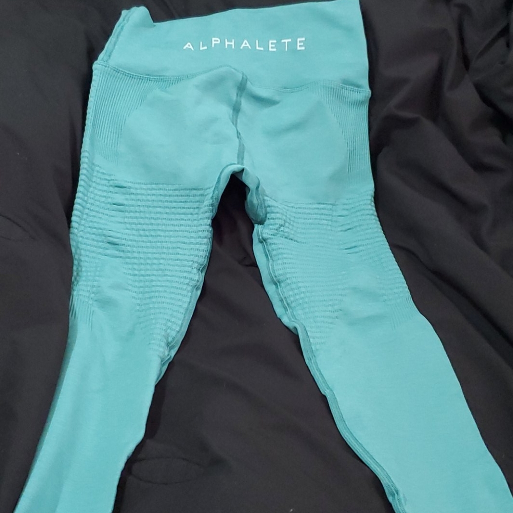 Alphalete halo leggings